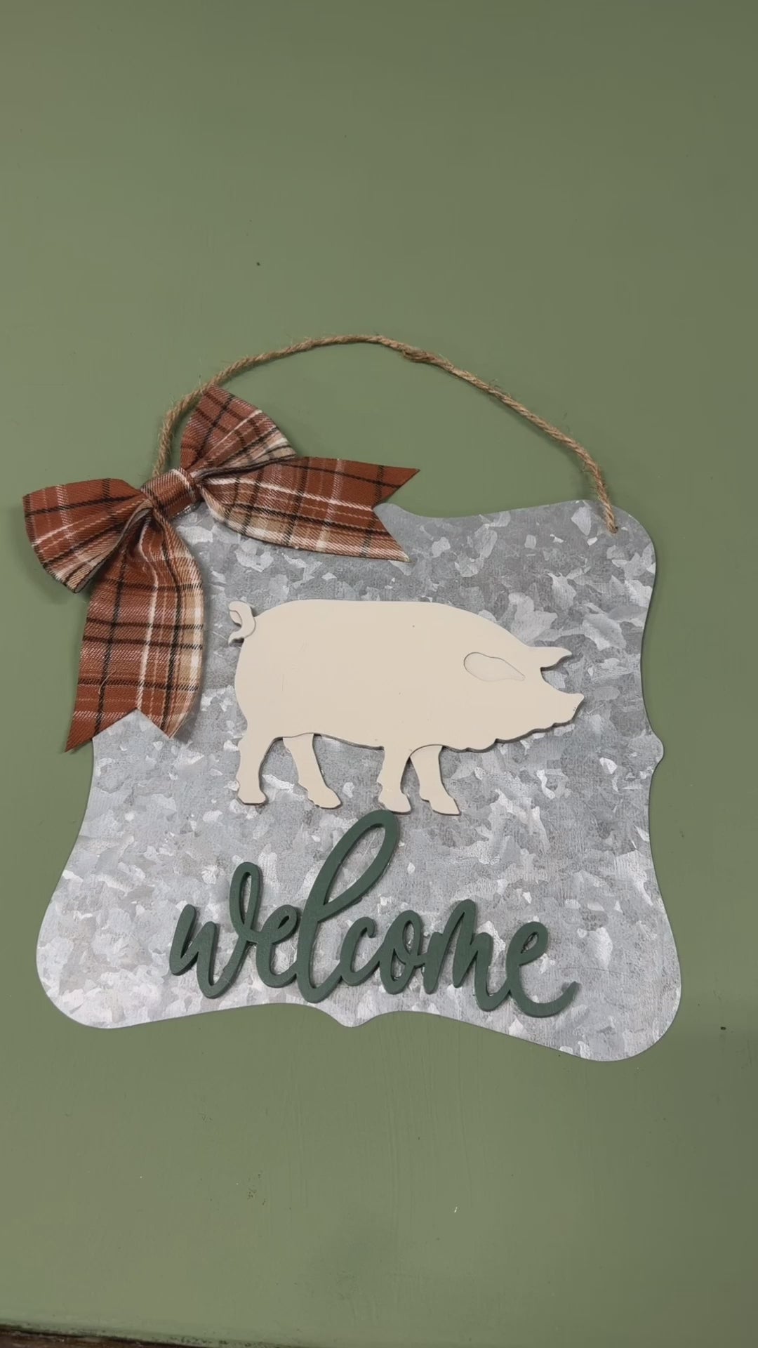 Galvanized Metal Farmhouse Pig Sign